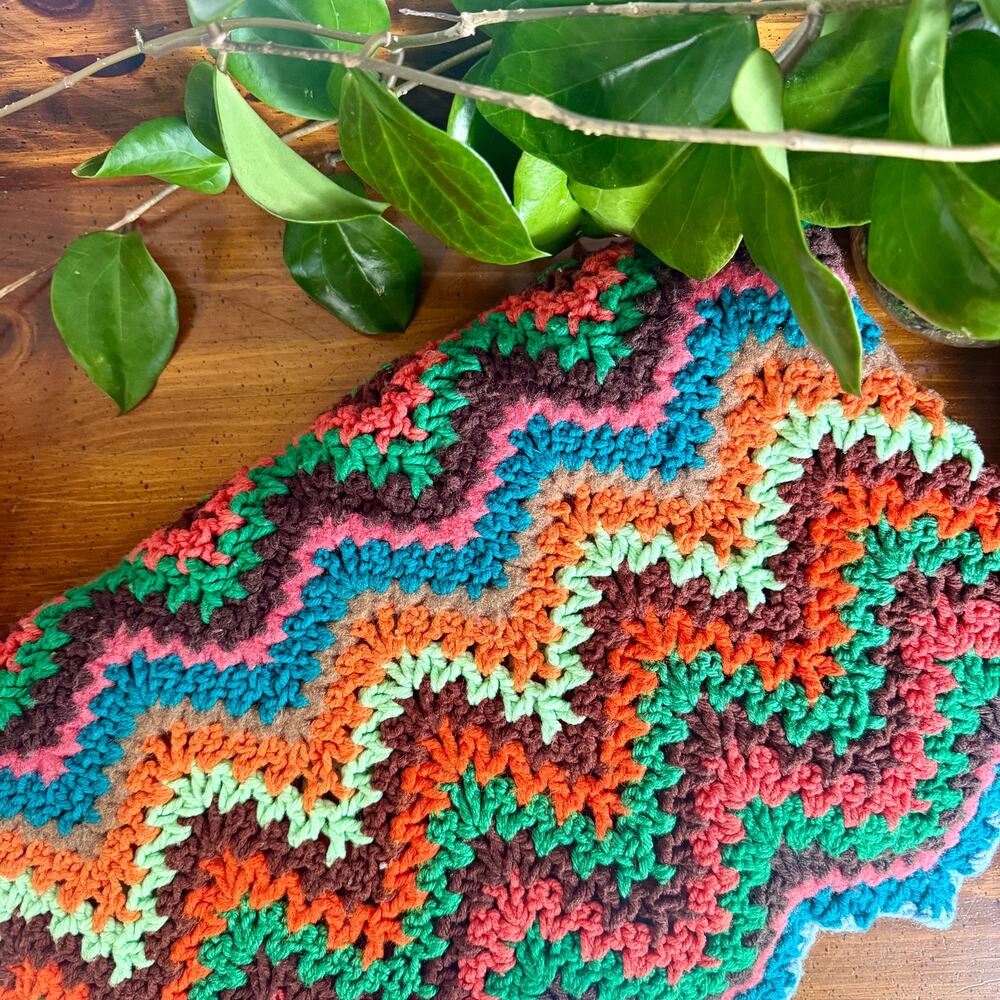 Vintage Handmade Crochet Afghan Throw Blanket Zig Zag Ripple Boho Retro 48x44 - Picture 3 of 8